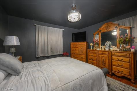 9596 Reichert Road Parma OH 44130