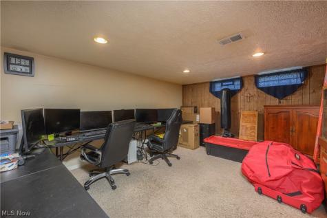 9596 Reichert Road Parma OH 44130