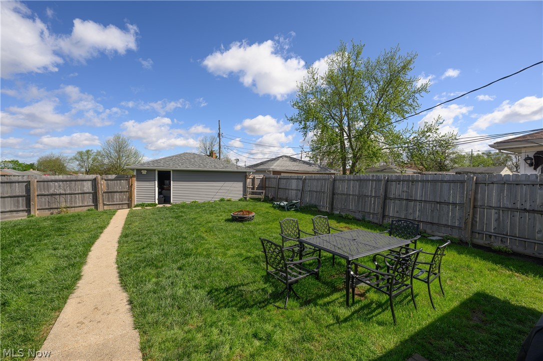 9596 Reichert Road Parma OH 44130