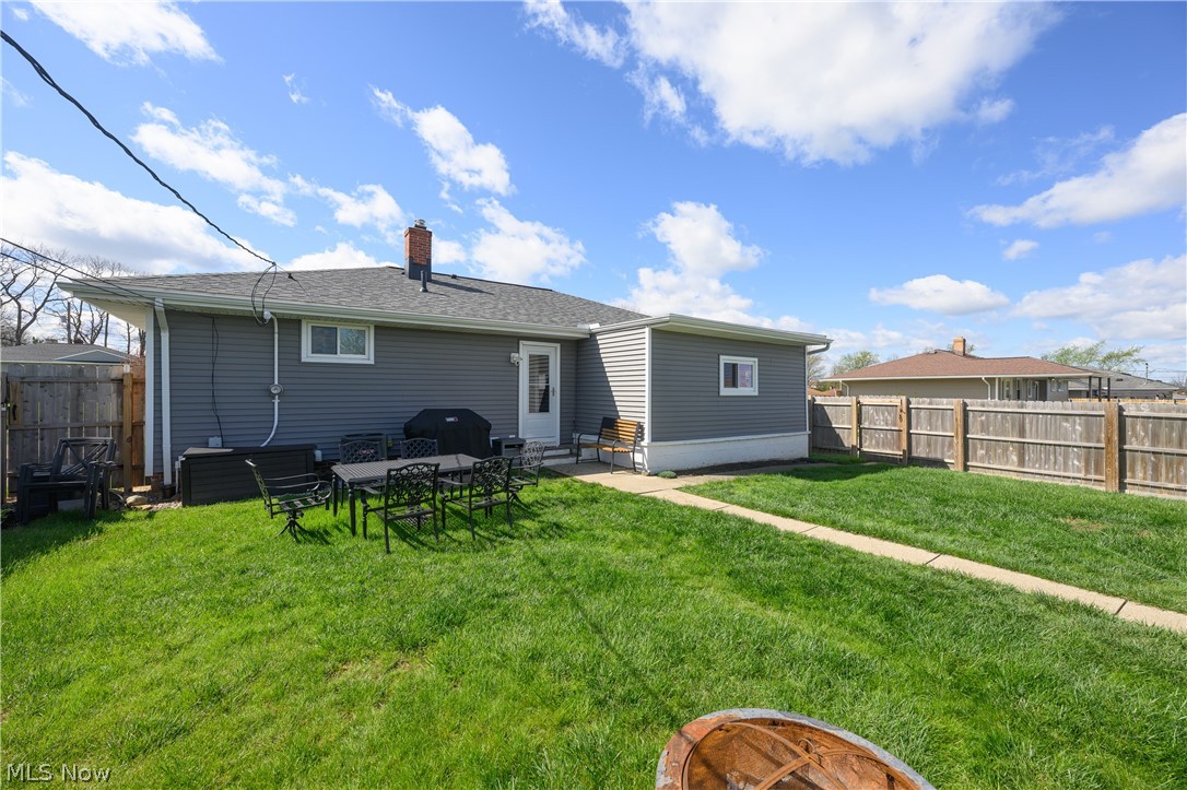 9596 Reichert Road Parma OH 44130
