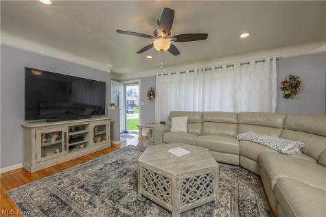 9596 Reichert Road Parma OH 44130