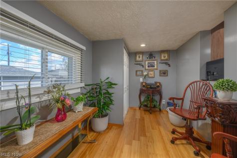 9596 Reichert Road Parma OH 44130