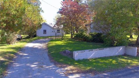 133 Pine Street Creston OH 44217