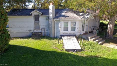 133 Pine Street Creston OH 44217