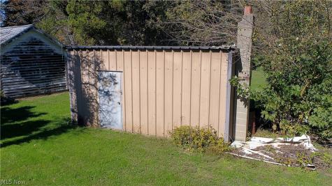 133 Pine Street Creston OH 44217