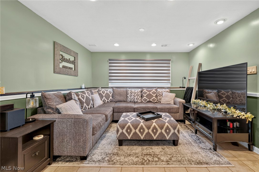 335 Bayshore Drive Eastlake OH 44095