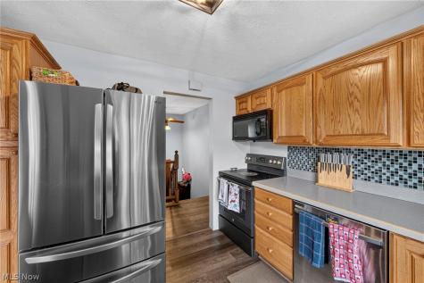 335 Bayshore Drive Eastlake OH 44095