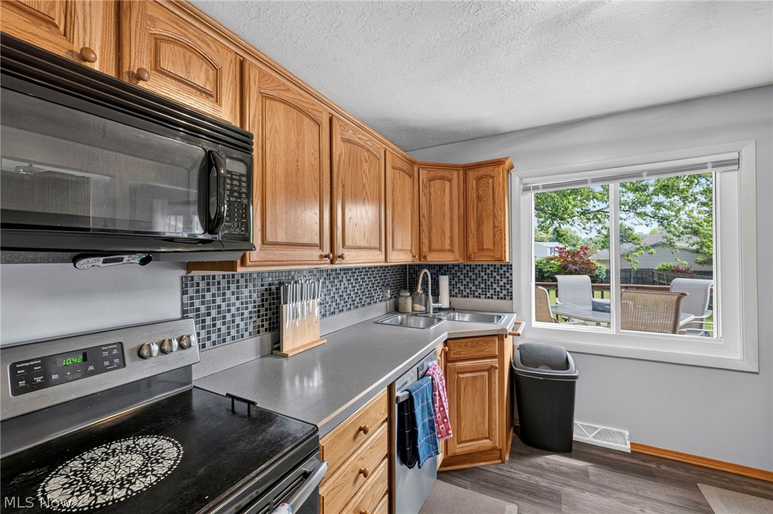 335 Bayshore Drive Eastlake OH 44095