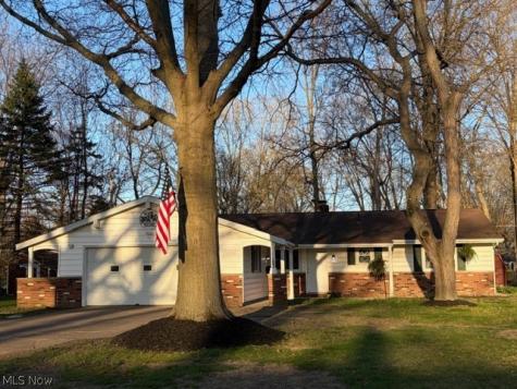 183 Yoder Avon Lake OH 44012