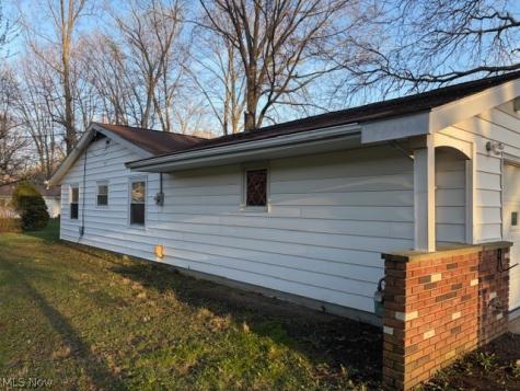 183 Yoder Avon Lake OH 44012