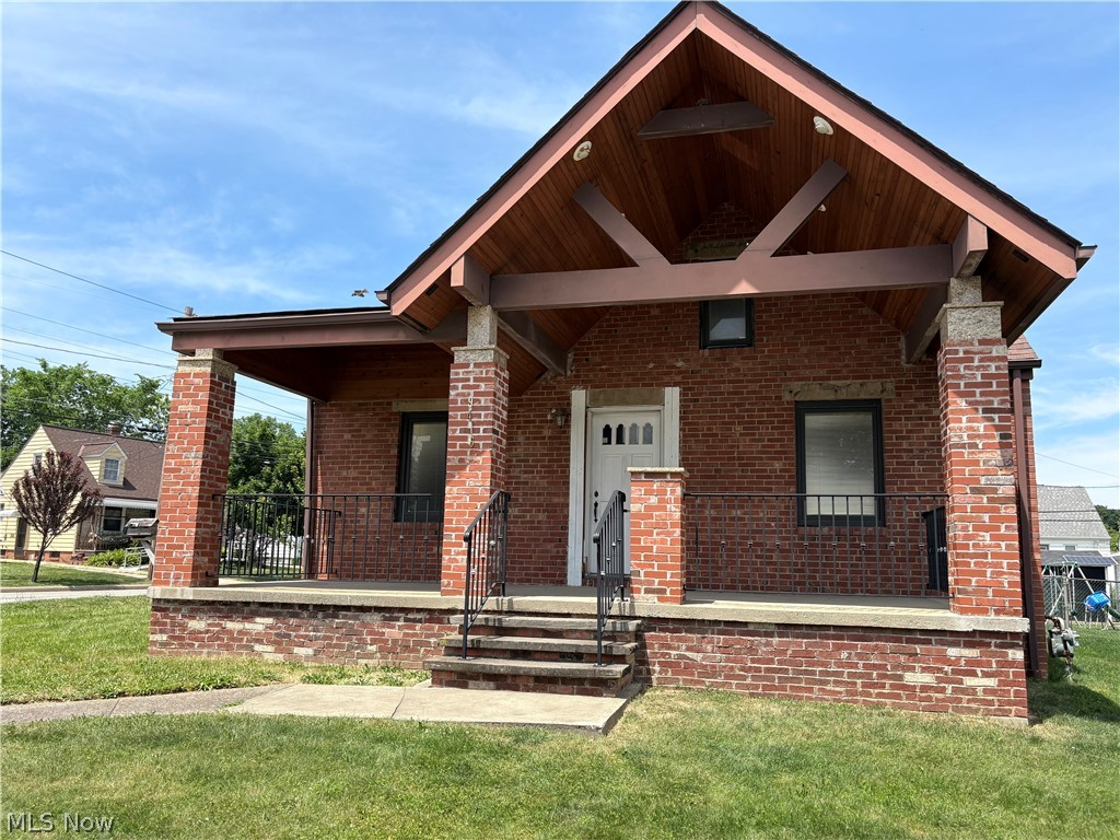 9416 Orchard Avenue Brooklyn OH 44144