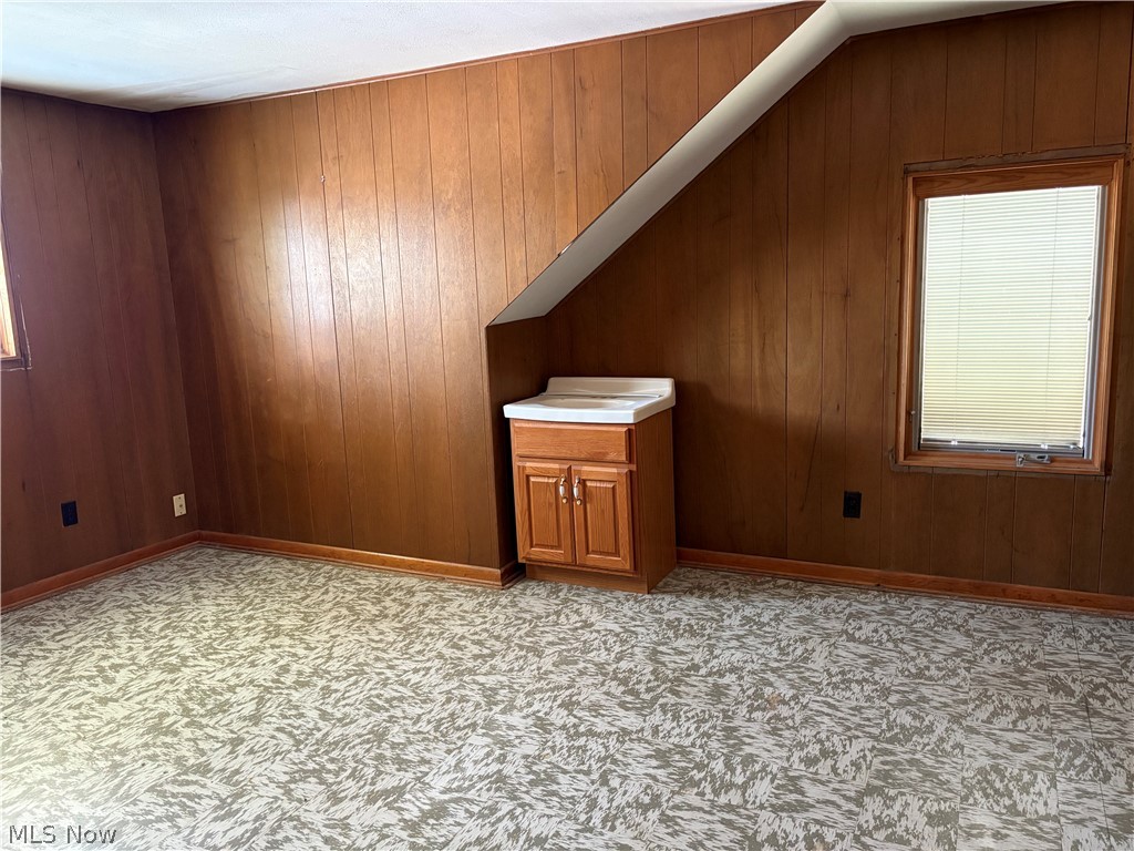 9416 Orchard Avenue Brooklyn OH 44144