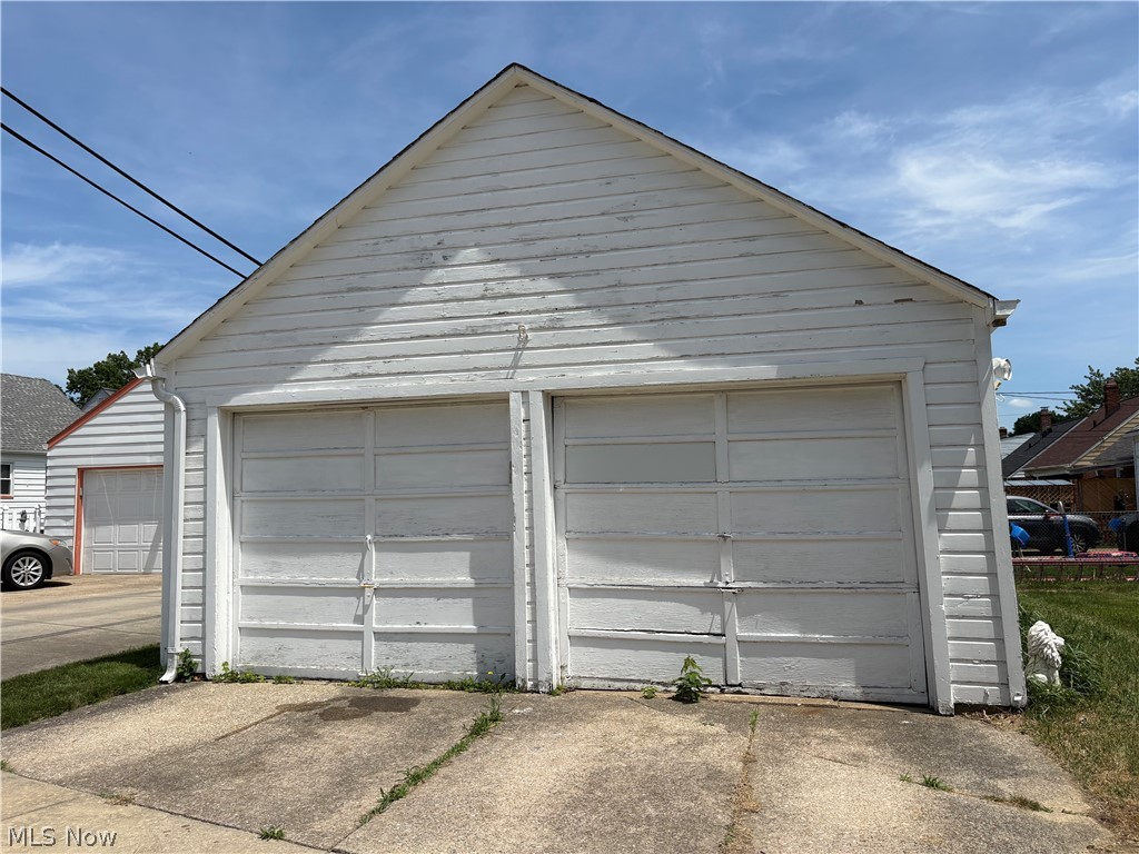 9416 Orchard Avenue Brooklyn OH 44144