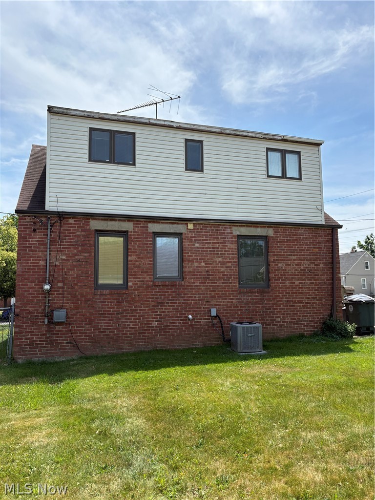 9416 Orchard Avenue Brooklyn OH 44144