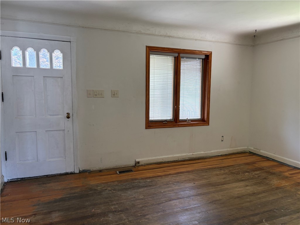 9416 Orchard Avenue Brooklyn OH 44144