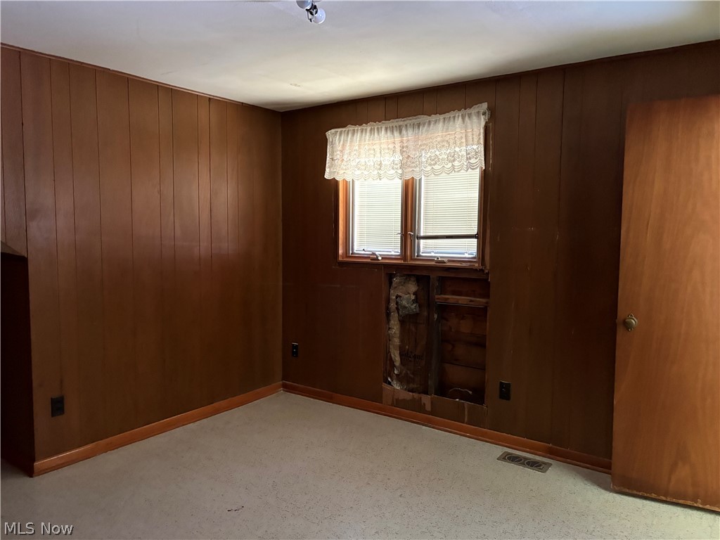 9416 Orchard Avenue Brooklyn OH 44144