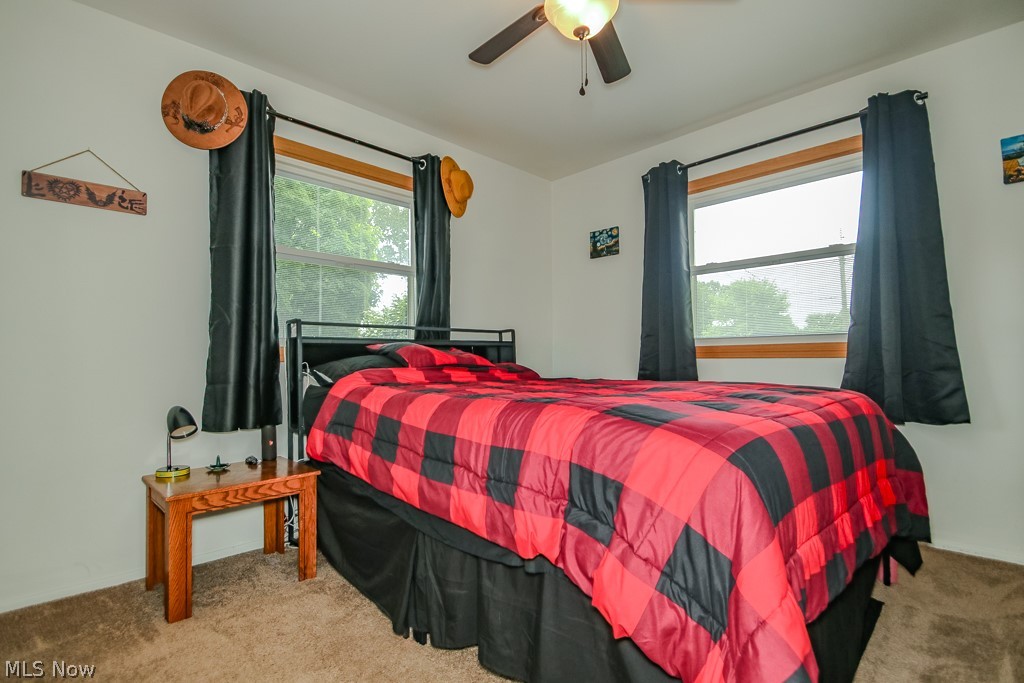 3931 Adrian Drive SE Warren OH 44484