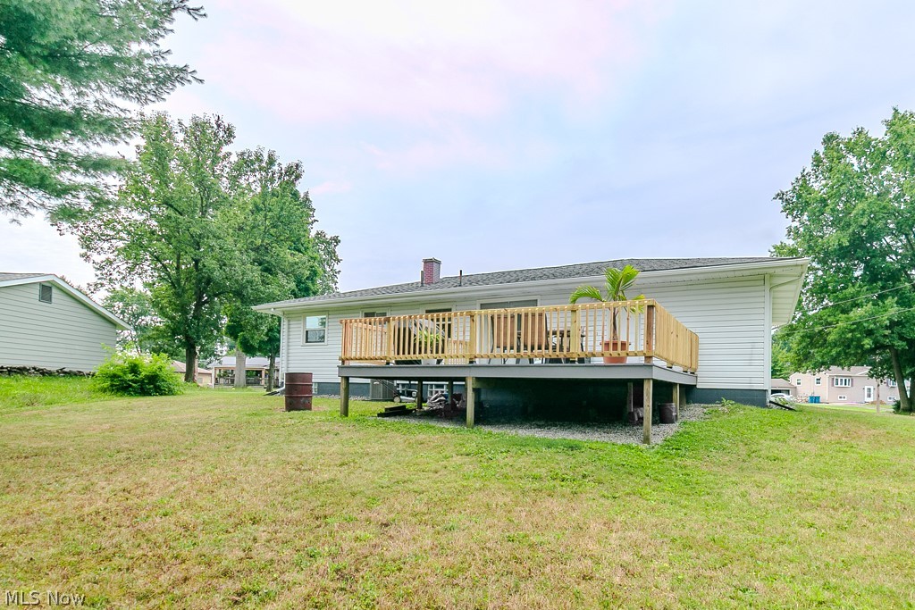3931 Adrian Drive SE Warren OH 44484