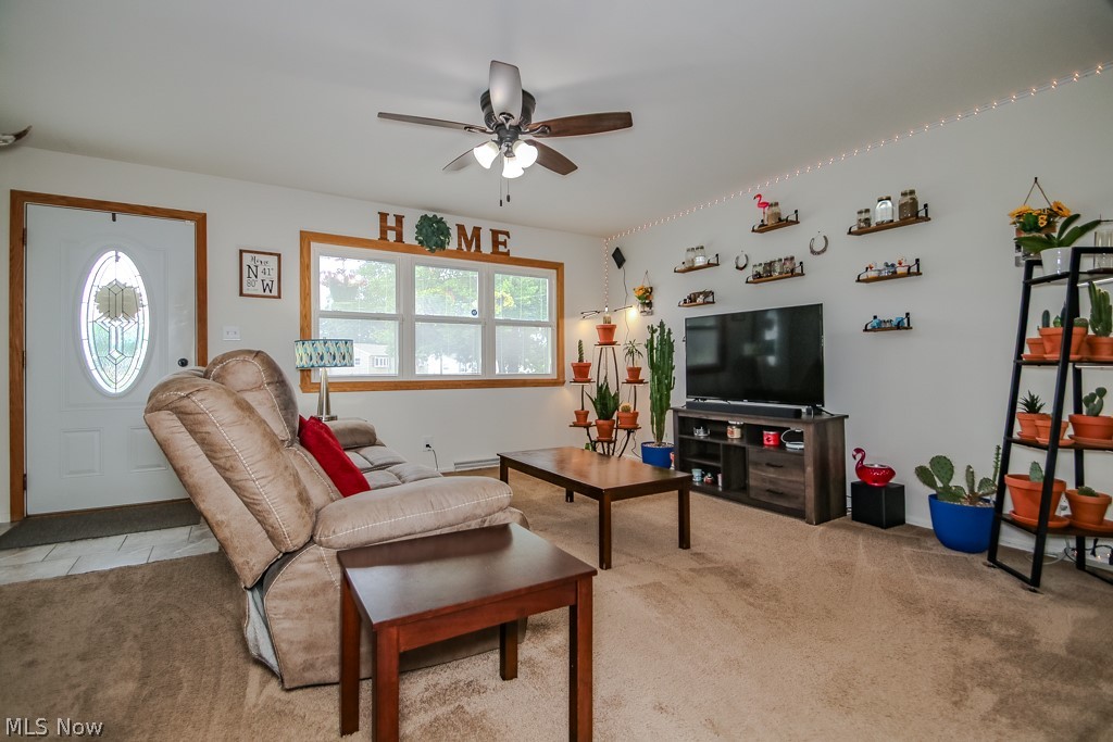 3931 Adrian Drive SE Warren OH 44484