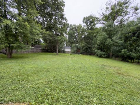 2350 Hillside Road Seven Hills OH 44131