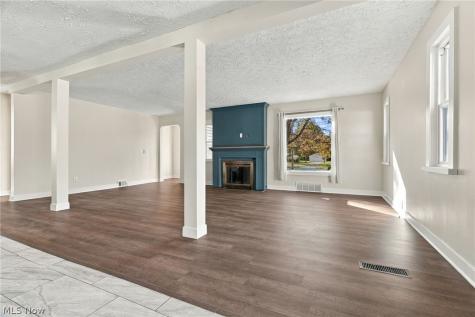 10347 Prospect Road Strongsville OH 44149