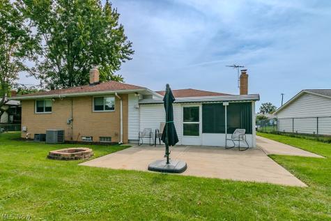 223 Shore Drive Eastlake OH 44095