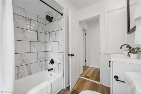 3454 Monticello Boulevard Cleveland Heights OH 44121