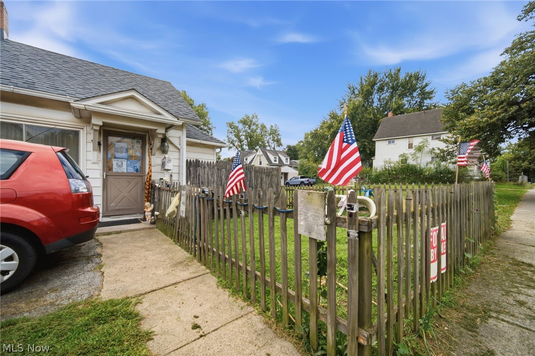 515 W River Road N Elyria OH 44035