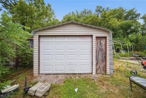 515 W River Road N Elyria OH 44035