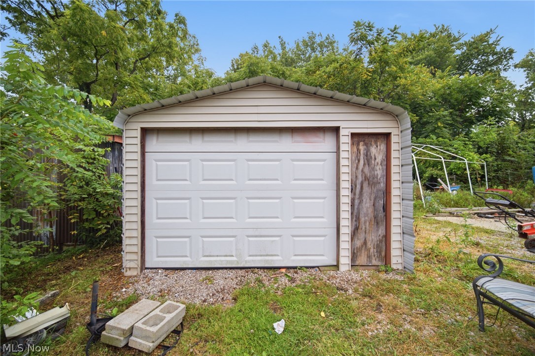 515 W River Road N Elyria OH 44035