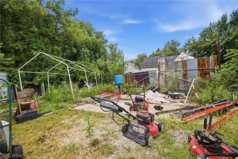 515 W River Road N Elyria OH 44035
