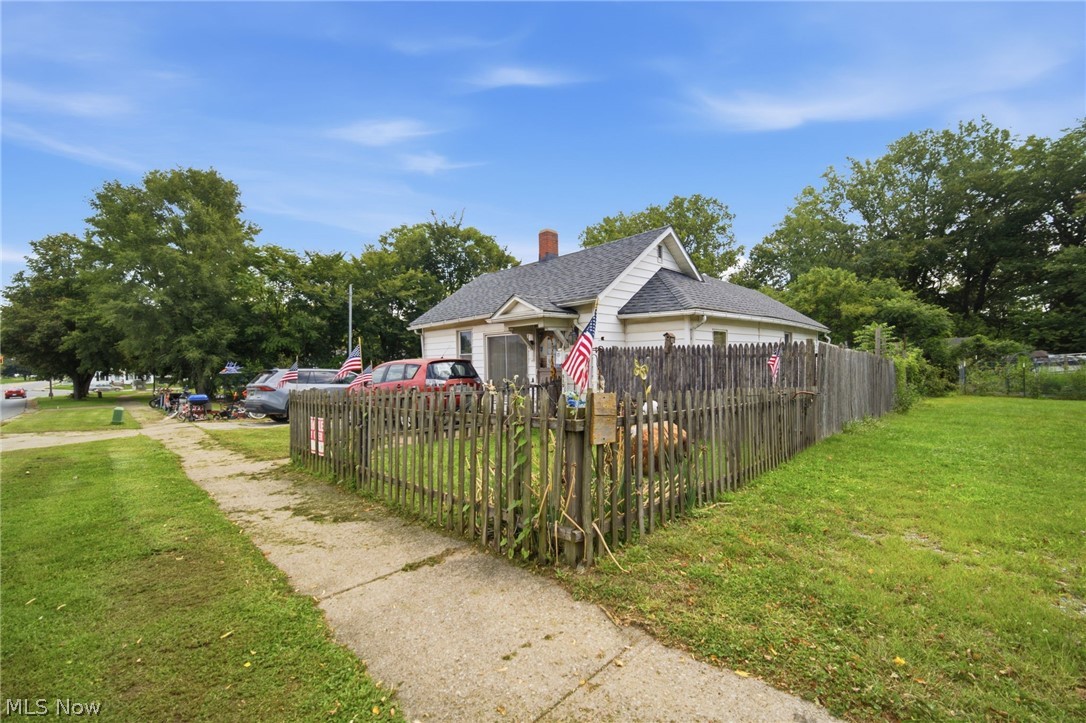 515 W River Road N Elyria OH 44035