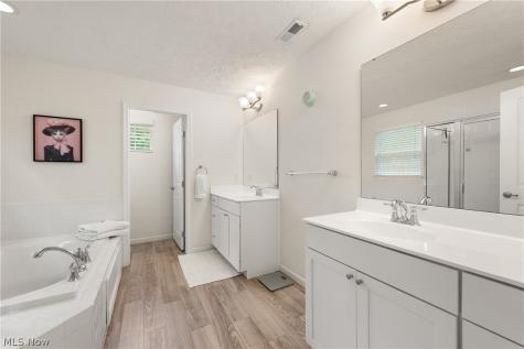 35191 Katlin Court Avon OH 44011