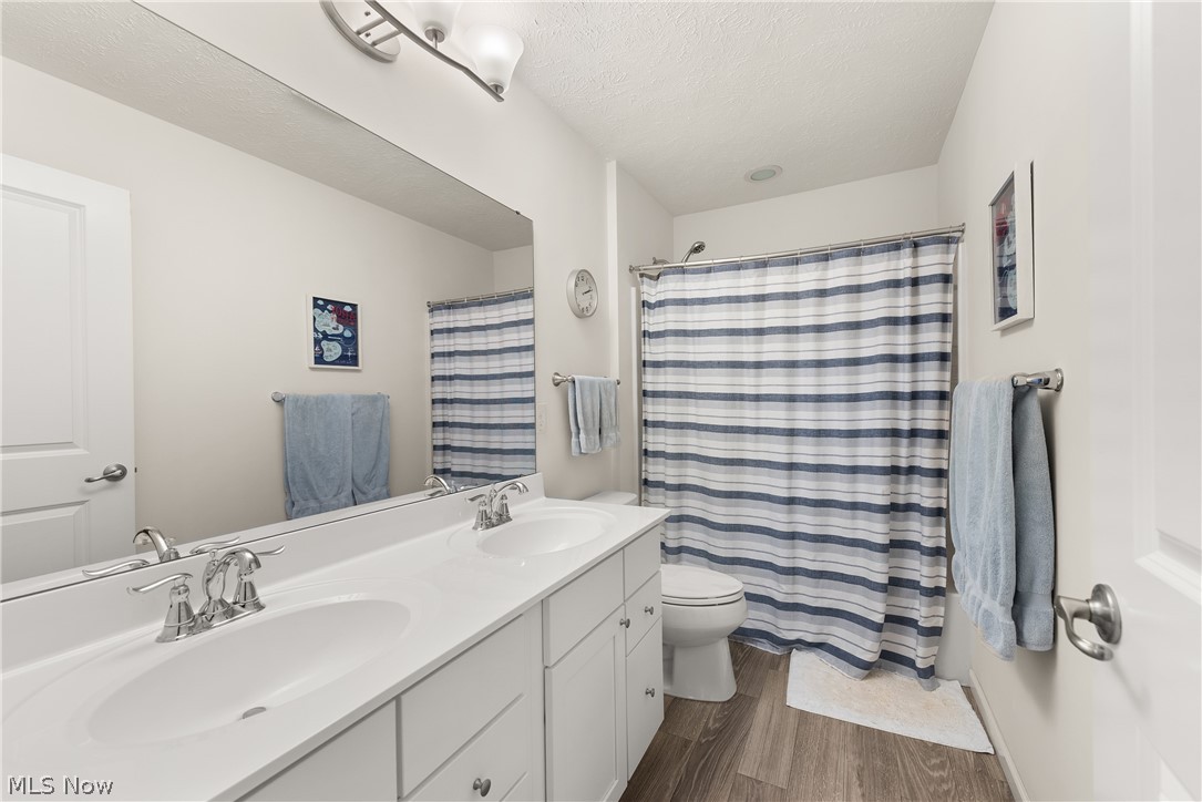 35191 Katlin Court Avon OH 44011