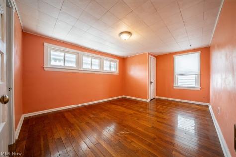1563 Cordova Avenue Lakewood OH 44107
