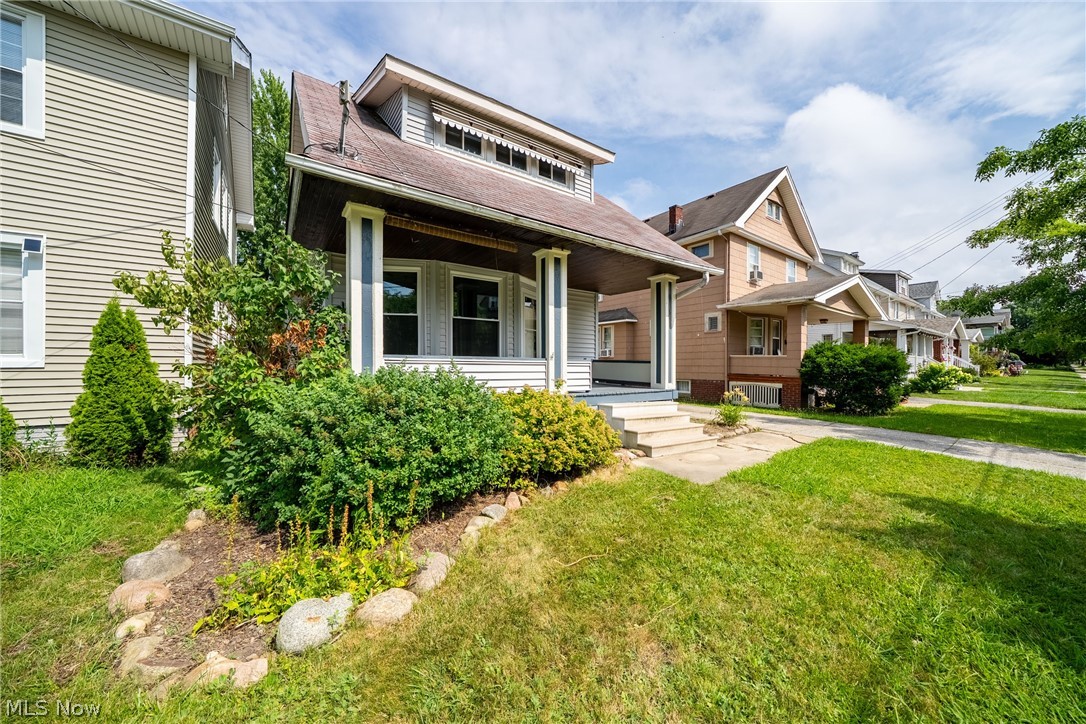 1563 Cordova Avenue Lakewood OH 44107