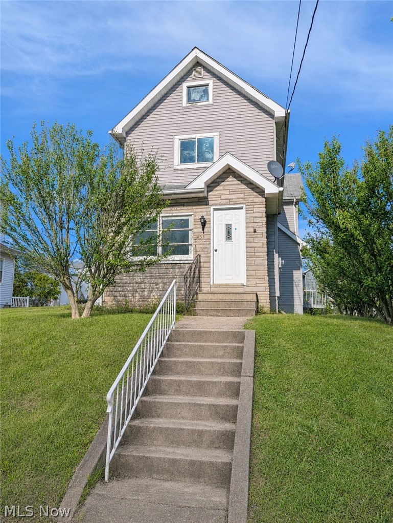 33 Hyde Avenue Niles OH 44446