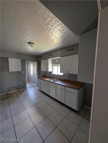 33 Hyde Avenue Niles OH 44446