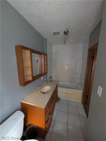 33 Hyde Avenue Niles OH 44446