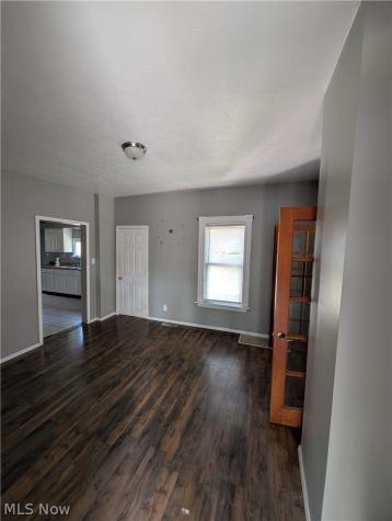 33 Hyde Avenue Niles OH 44446