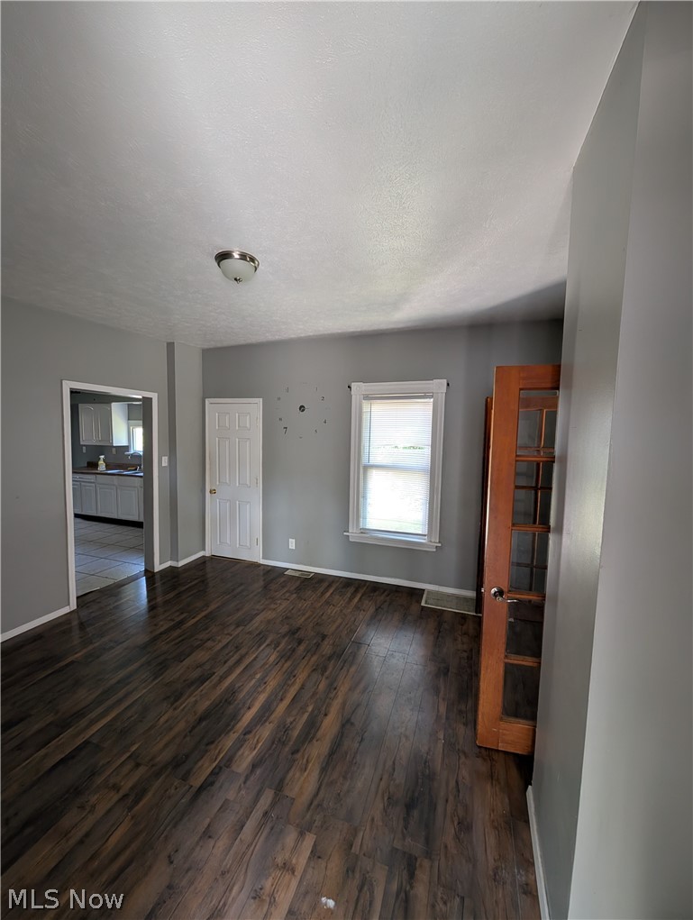 33 Hyde Avenue Niles OH 44446