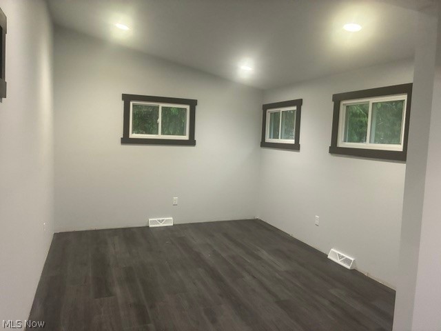 4845 W Lagoon Road West Farmington OH 44491