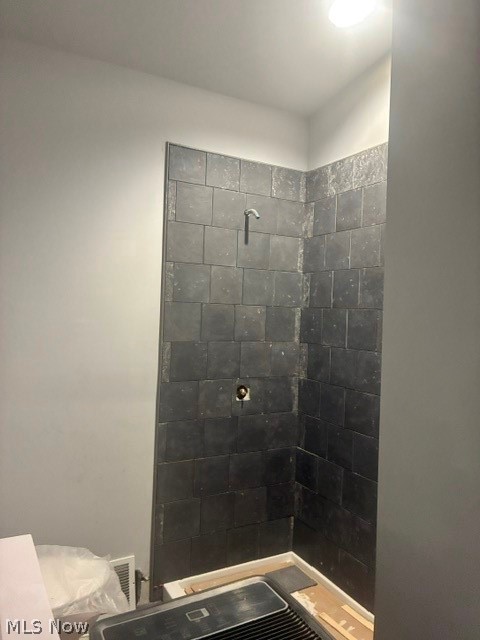 4845 W Lagoon Road West Farmington OH 44491