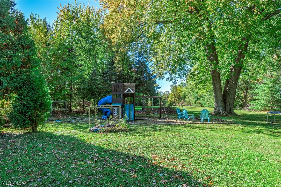 3706 Center Road Avon OH 44011