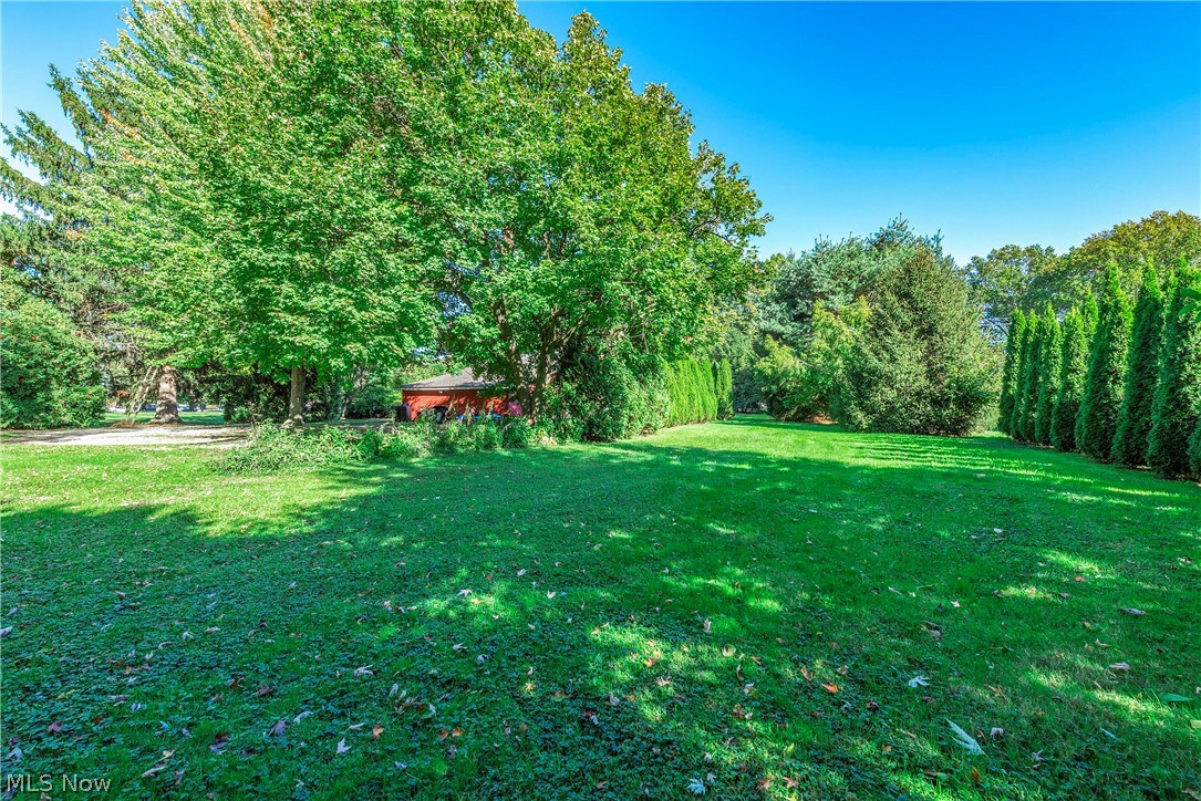 3706 Center Road Avon OH 44011