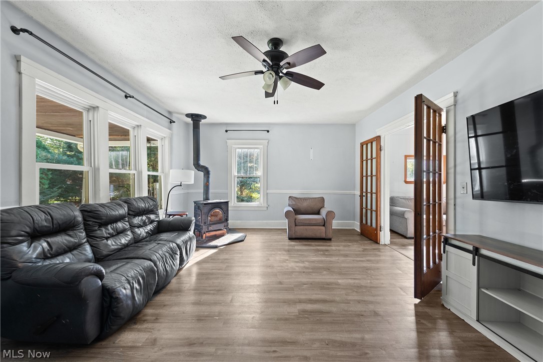 3706 Center Road Avon OH 44011