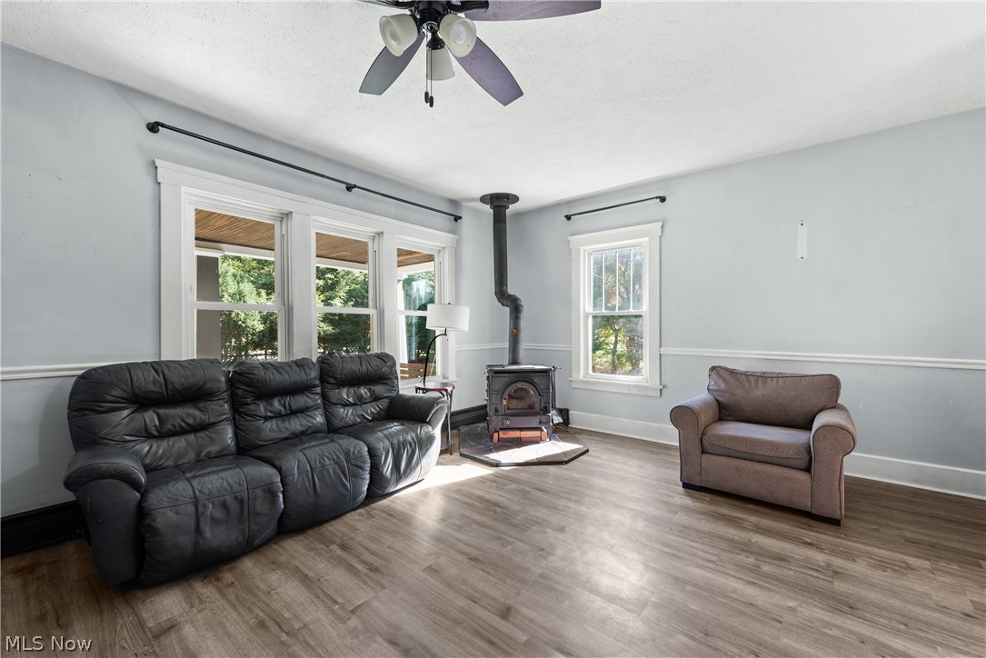 3706 Center Road Avon OH 44011