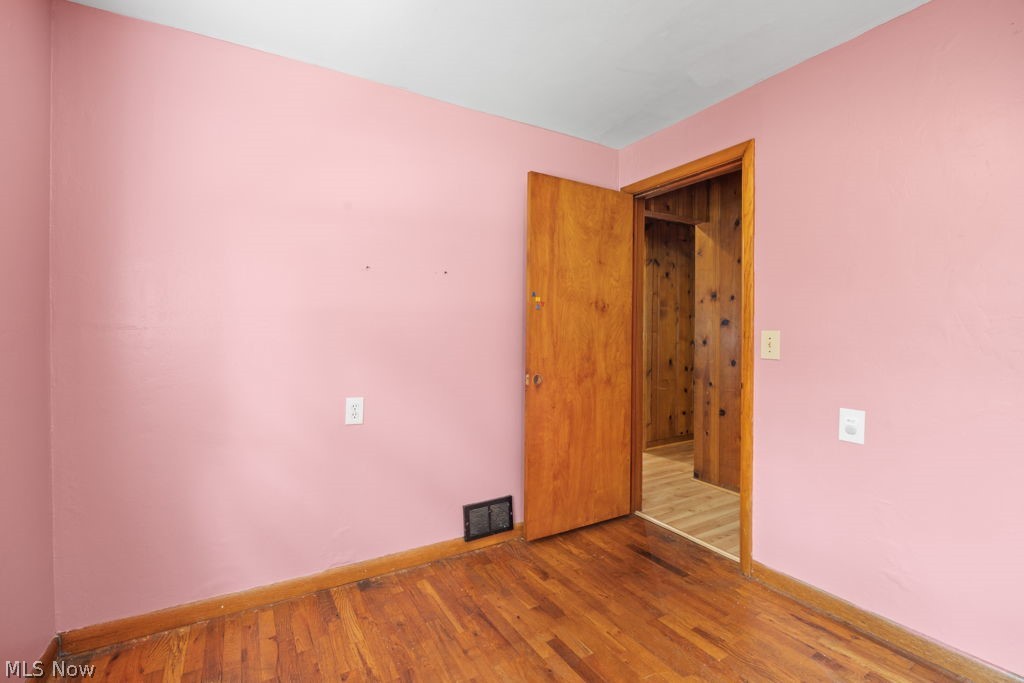 86 E Market Street Seville OH 44273
