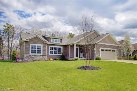 2594 Carlton Street NW North Canton OH 44720