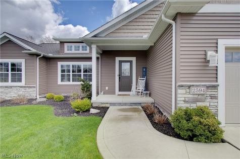 2594 Carlton Street NW North Canton OH 44720